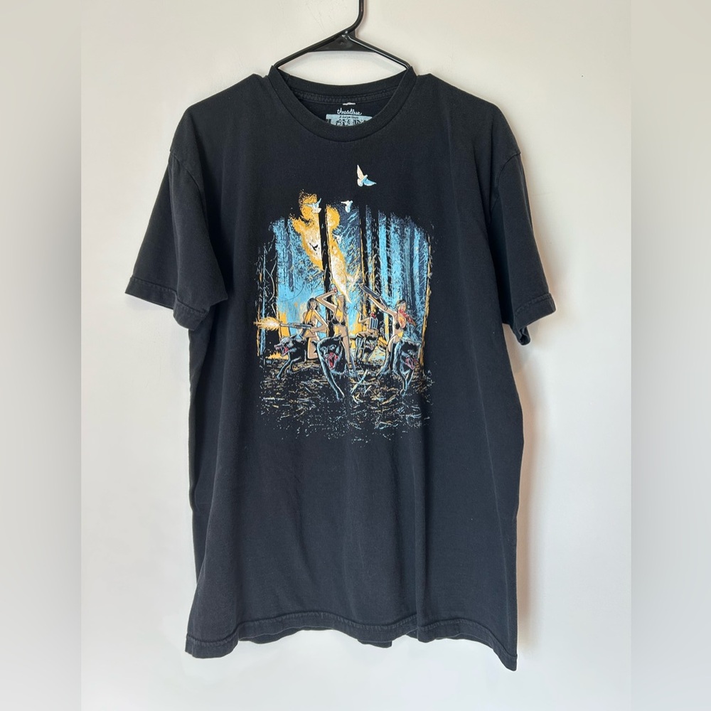 Threadless Hot Chicks on Wolves XL Black T-shirt